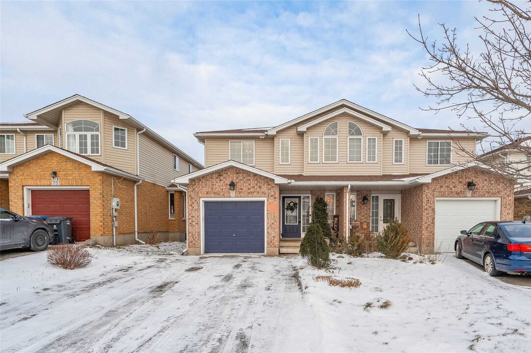 73 Swift Crescent in Guelph, ON - Building Photo