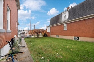 851 Hober Ave in Mckees Rocks, PA - Building Photo - Building Photo