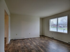 3 Abbey Ln in Newmanstown, PA - Building Photo - Building Photo