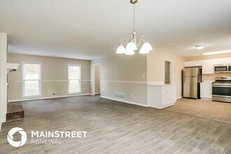 2440 Hillboro Cir S W in Marietta, GA - Building Photo - Building Photo