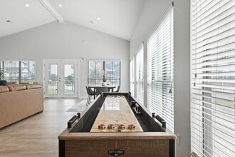 Summit Midtown in Little Rock, AR - Foto de edificio - Building Photo