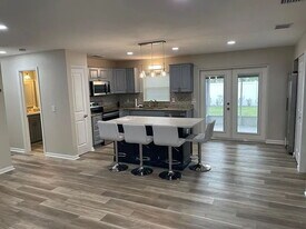 606 N Glen Ave in Tampa, FL - Building Photo