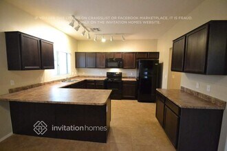 10225 W Camelback Rd in Phoenix, AZ - Building Photo - Building Photo