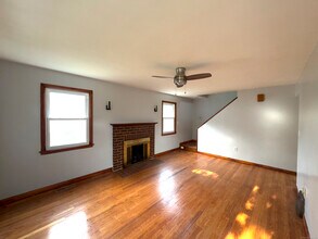 220 Pond St in Bridgeport, CT - Building Photo - Building Photo