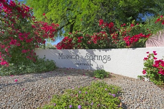 Mission Springs in Scottsdale, AZ - Building Photo - Building Photo