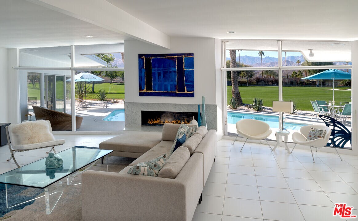 37641 Peacock Cir in Rancho Mirage, CA - Foto de edificio