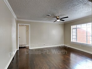 2339 San Medina Ave in Dallas, TX - Building Photo - Building Photo