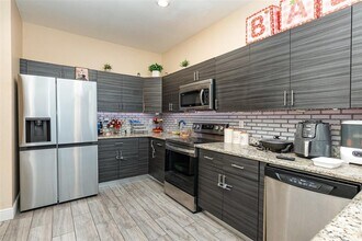 408 Bar Ct in Kissimmee, FL - Building Photo - Building Photo