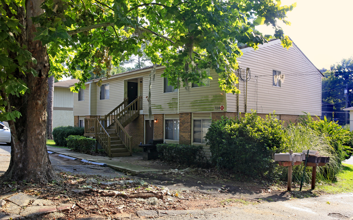 728 Pointe Ct in Tallahassee, FL - Building Photo