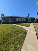 6673-6675 Amherst St in San Diego, CA - Building Photo