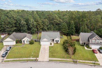 207 Jasmine Ln in Jacksonville, NC - Building Photo - Building Photo