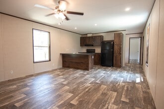 10002 Sweetgum Ln in Lumberton, TX - Building Photo - Building Photo