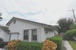 518 NE 48th St in Boca Raton, FL - Building Photo