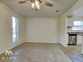 4809 Cedar St in Seabrook, TX - Building Photo - Building Photo