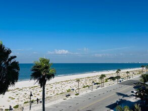 555 Gulf Way in St Pete Beach, FL - Building Photo - Building Photo