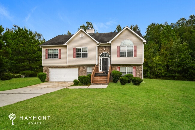 665 Tipperary Rd in Hampton, GA - Foto de edificio - Building Photo