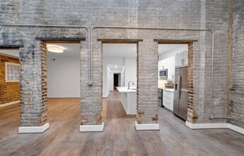 12 W Bank St in Petersburg, VA - Foto de edificio - Building Photo