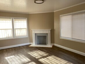 1600 98th Ave in Oakland, CA - Building Photo - Building Photo