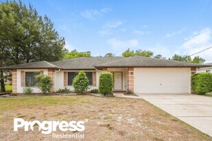 5206 Hope Ln in Spring Hill, FL - Building Photo