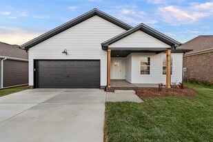 710 Sheldrake Ln in Bowling Green, KY - Building Photo