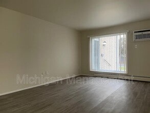 19250 Wick Rd in Allen Park, MI - Building Photo - Building Photo
