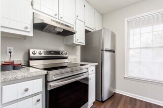 611 Osborne Ct in Riverdale, GA - Building Photo - Building Photo