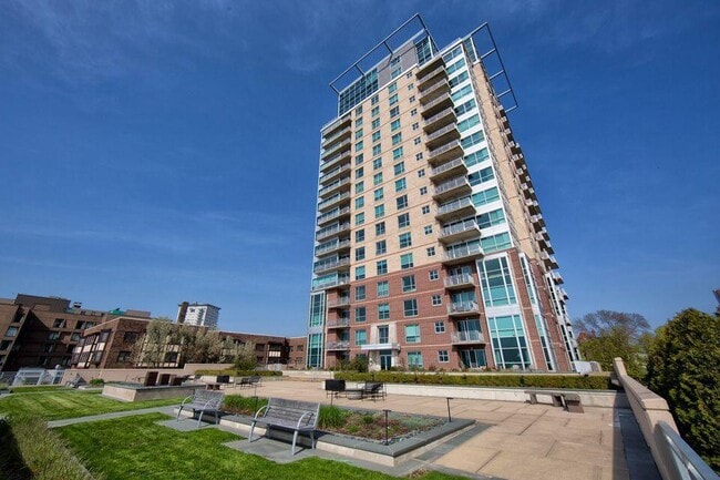 1522 N Prospect Ave in Milwaukee, WI - Building Photo - Building Photo