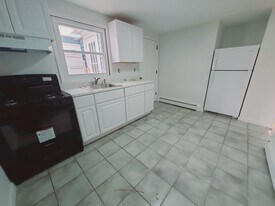 12 Houston Terrace in Stamford, CT - Building Photo