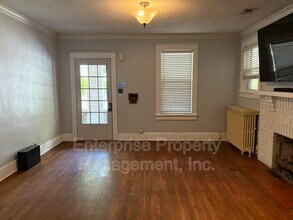 2371 Parkway Pl in Memphis, TN - Building Photo - Building Photo