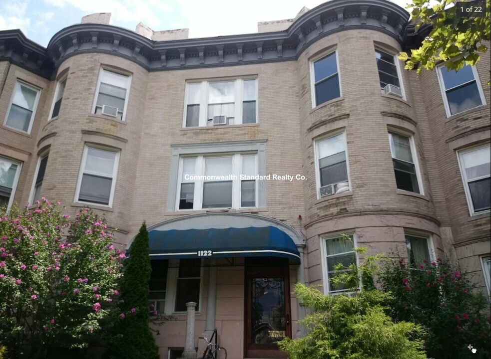 1122 Commonwealth Ave, Unit 7 in Boston, MA - Building Photo