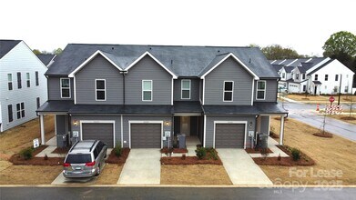 10109 Guardian Dr in Charlotte, NC - Building Photo - Building Photo