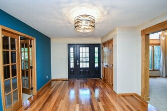 4404 S Yellowstone Ln in Sioux Falls, SD - Building Photo - Building Photo