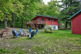 33 Chandler Mountain Rd in Bartlett, NH - Foto de edificio - Building Photo