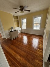 59 Lombard St, Unit Apt 2nd floor in New Bedford, MA - Building Photo - Building Photo