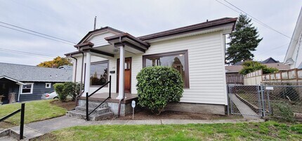 2607 N Lawrence St in Tacoma, WA - Building Photo - Building Photo