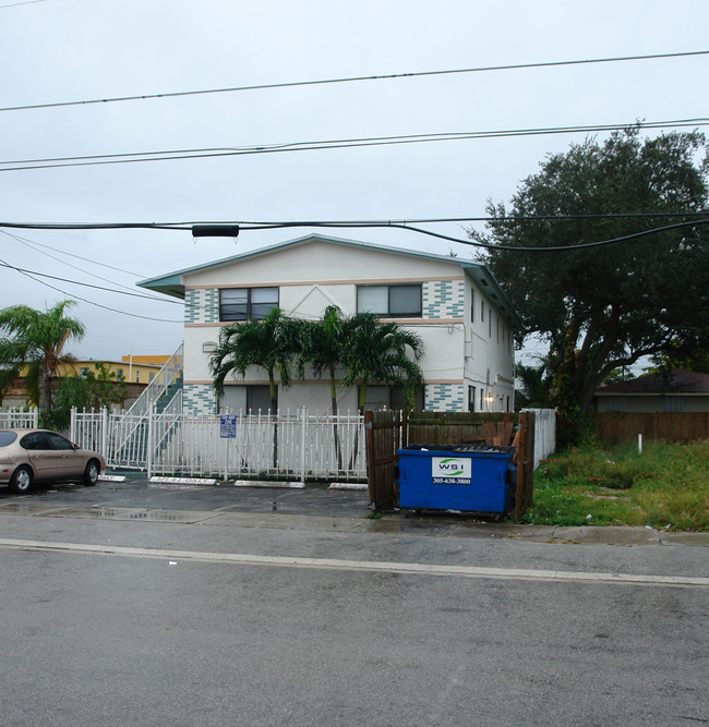 1286 NW 59th St in Miami, FL - Building Photo - Building Photo