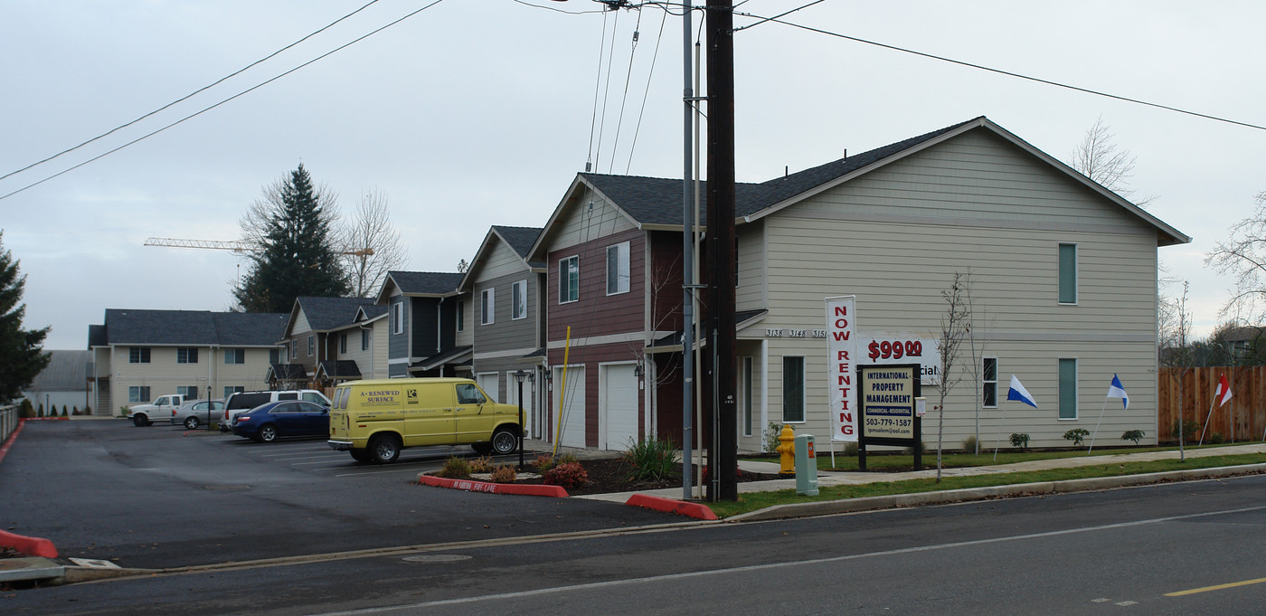 3138 Pringle Rd SE in Salem, OR - Building Photo