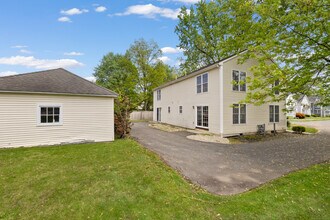 36 Vincent St in West Hartford, CT - Building Photo - Building Photo