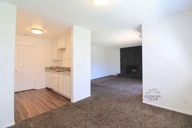6809 W Kennewick Ave in Kennewick, WA - Building Photo - Building Photo