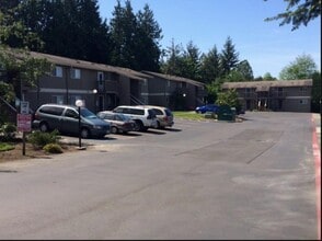 1315 N 18th St in Mount Vernon, WA - Foto de edificio - Building Photo