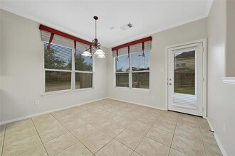 10003 Gehan Woods Dr in Tomball, TX - Building Photo - Building Photo