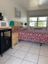 617 N Birch Rd, Unit 208