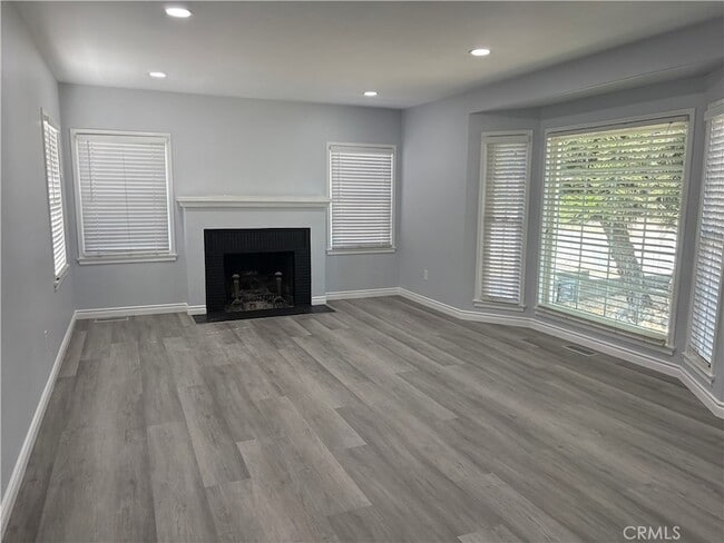 221 N 18th St, Unit A302 in Montebello, CA - Building Photo - Building Photo
