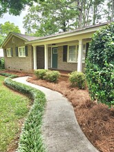 1482 Wesley Dr in Griffin, GA - Building Photo - Building Photo