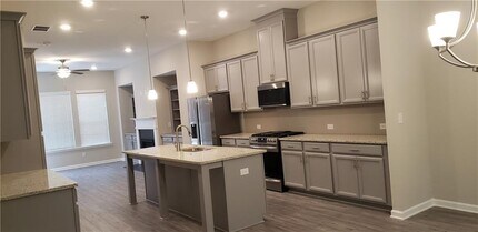 2685 Queenstown St in Norcross, GA - Building Photo - Building Photo
