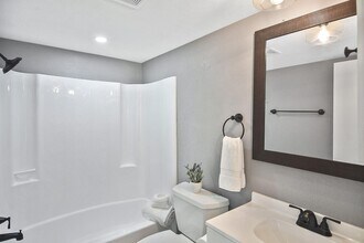 8135 Country Rd in Ft. Myers, FL - Building Photo - Building Photo
