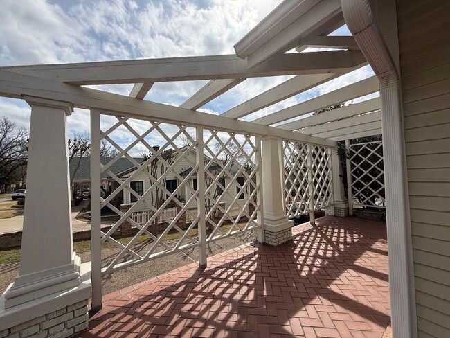 200 Ridgeway Dr in Little Rock, AR - Building Photo - Building Photo