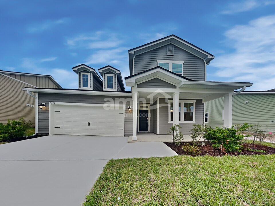 5825 Hampton Creek Rd in Jacksonville, FL - Building Photo