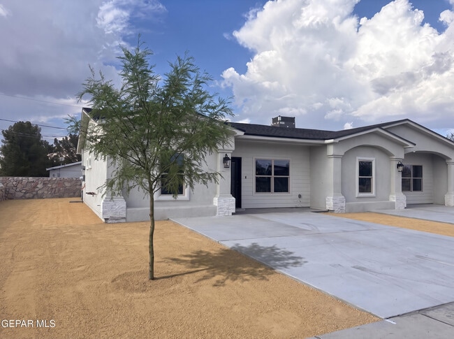 property at 10371 Manzana Rd