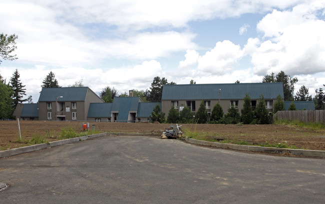 Fairview Arms in Fairview, OR - Building Photo - Building Photo